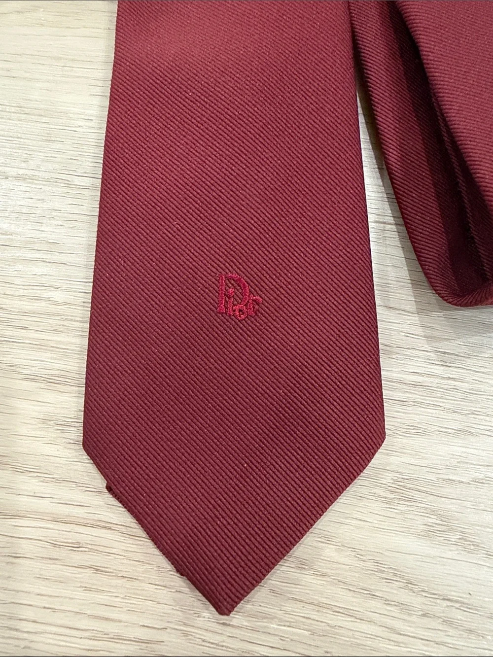 Christian Dior Men's Burgundy Solid Tie - Classic Business Style